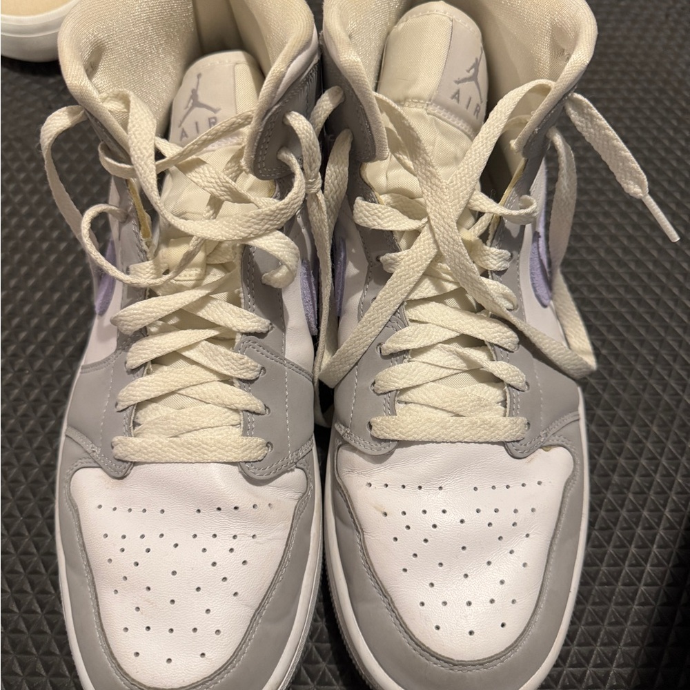 Nike Women's Gray and White High-Top Sneakers